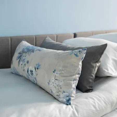 Cozy For 4 People With Swimming Pool And Tennis Court By Renters 波兹南